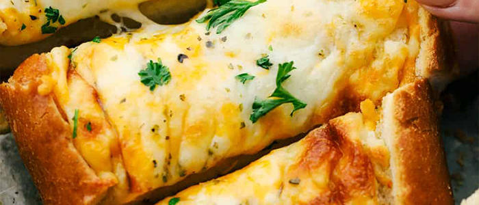 Garlic Bread With Cheese & Mushroom  9" 