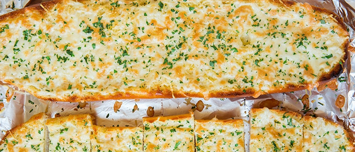 Garlic Bread With Cheese & Onion  9" 